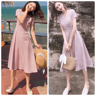 Đầm midi hồng caro cổ v