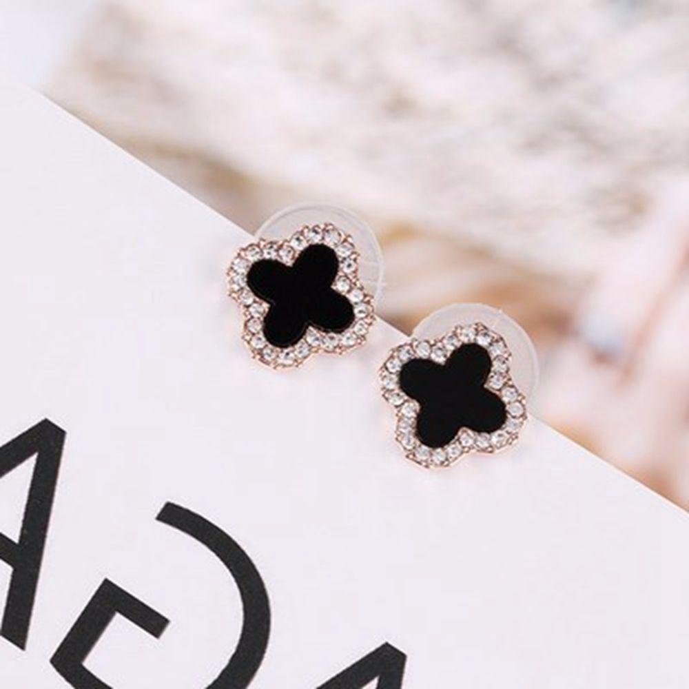 Khuyên Tai Hình Cỏ Bốn Lá Phong Cách Vintage Hàn Quốc