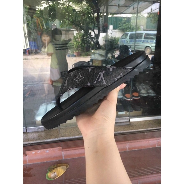Dép Lv Kẹp Ngón