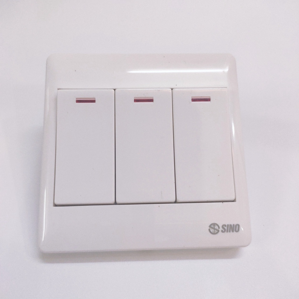 Công tắc ba 1 chiều phím lớn 10A mặt vuông SINO S983D1 dòng S98