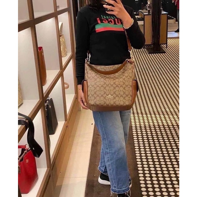 Túi Coach size lớn