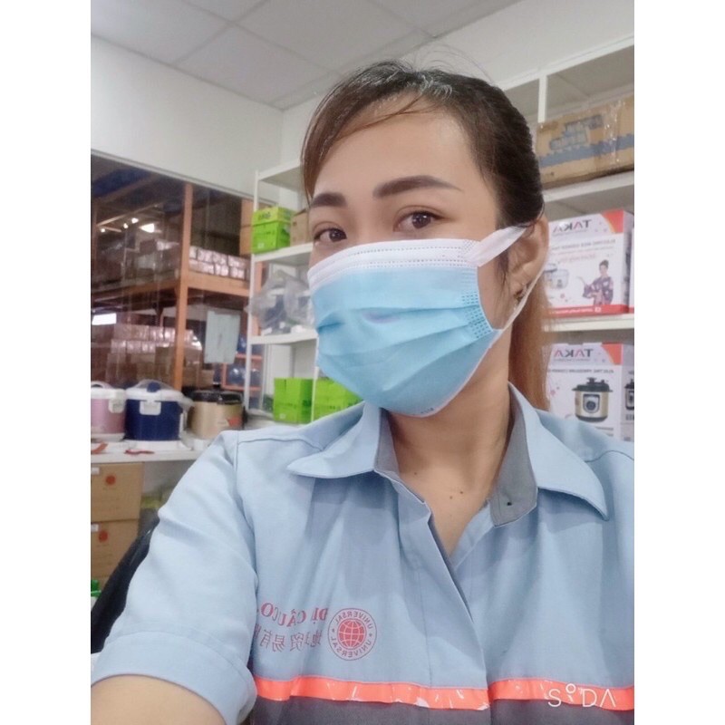 Khẩu trang y tế 4 lớp quai mềm không đau tai Vip Mask giấy kháng khuẩn | BigBuy360 - bigbuy360.vn