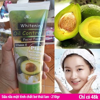 Sữa rửa mặt tinh chất bơ Thái Lan