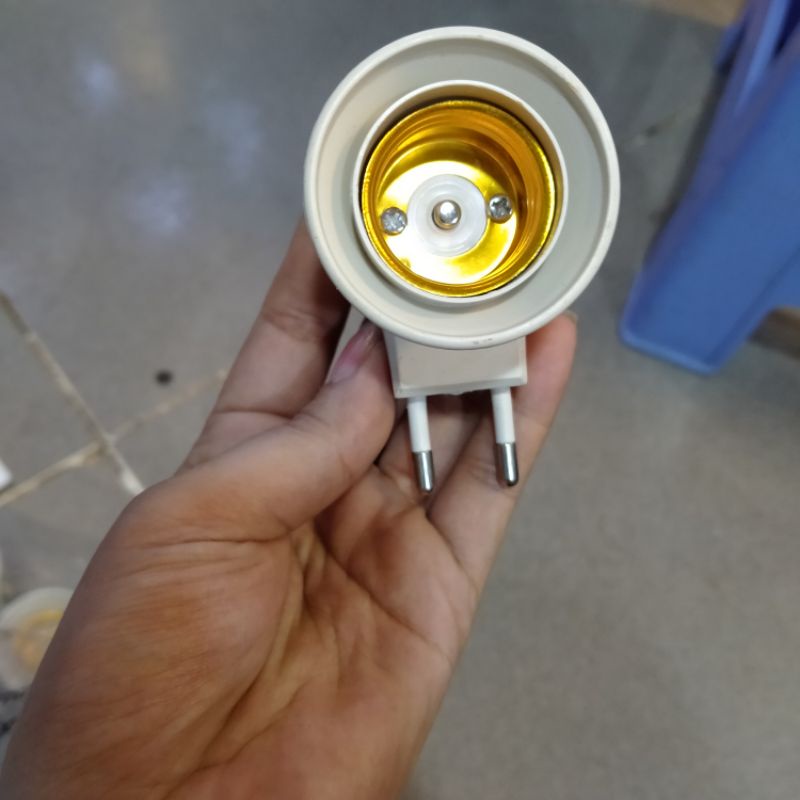 Đui đèn xoáy có công tắc e27