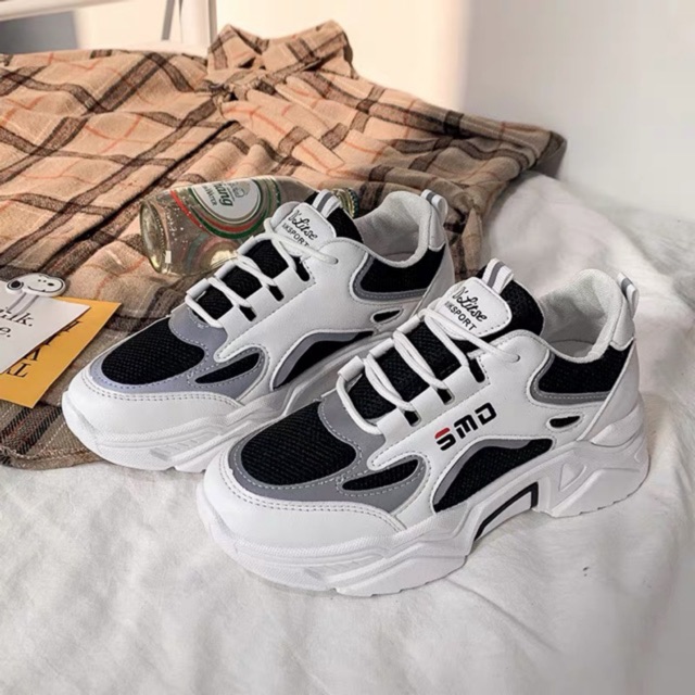 Giày thể thao nữ Ulzzang mã AKS đế cao 5cm 2 màu đen trắng phản quang phát sáng cá tính trê trung năng động mẫu mới rẻ | BigBuy360 - bigbuy360.vn