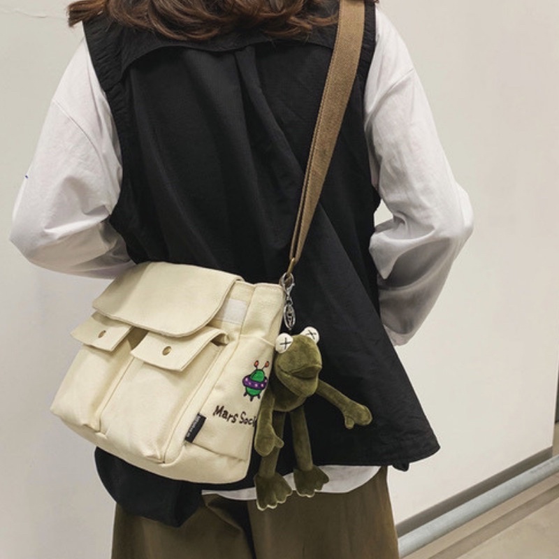 Túi Đeo Chéo nam nữ phong cách Unisex vải canvas cao cấp đựng vừa sách vở đi học màu trắng