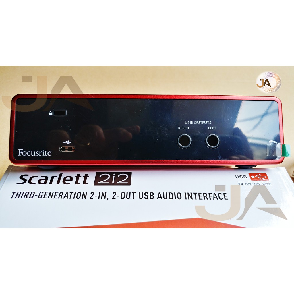 Sound card thu âm Focusrite Scarlett 2i2 (3rd Gen)