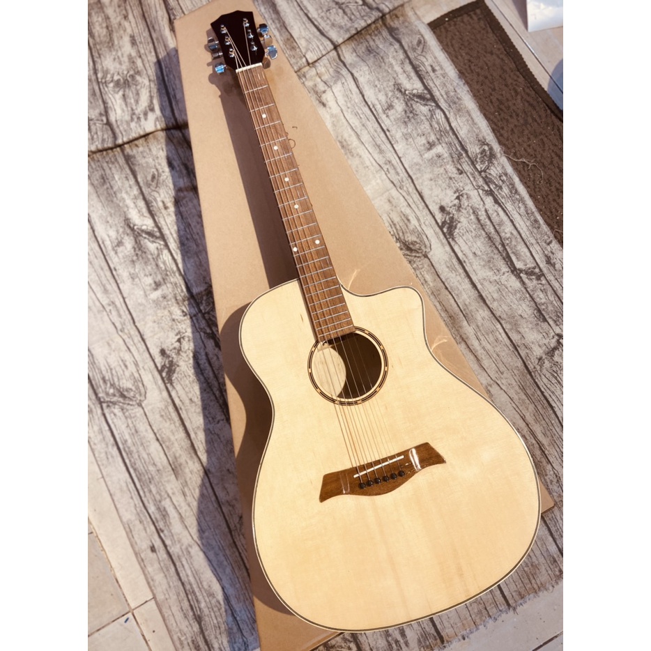 Đàn Guitar Acoustic có ty Việt Nam giá rẻ cho người mới chơi tặng kèm giáo trình bảo hành 12 tháng SV-75