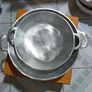 Cặp chảo gang dk30cm và 32cm đúc thủ công nguyên khối