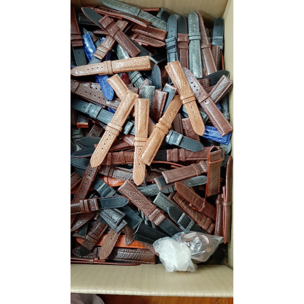 Dây đồng hồ nam DA ĐÀ ĐIỂU  SẢN PHẨM GỒM : 1 DÂY + 1 KHÓA, TẶNG 1 HỘP, 4 CHỐT và 1 CÂY THAY DÂY