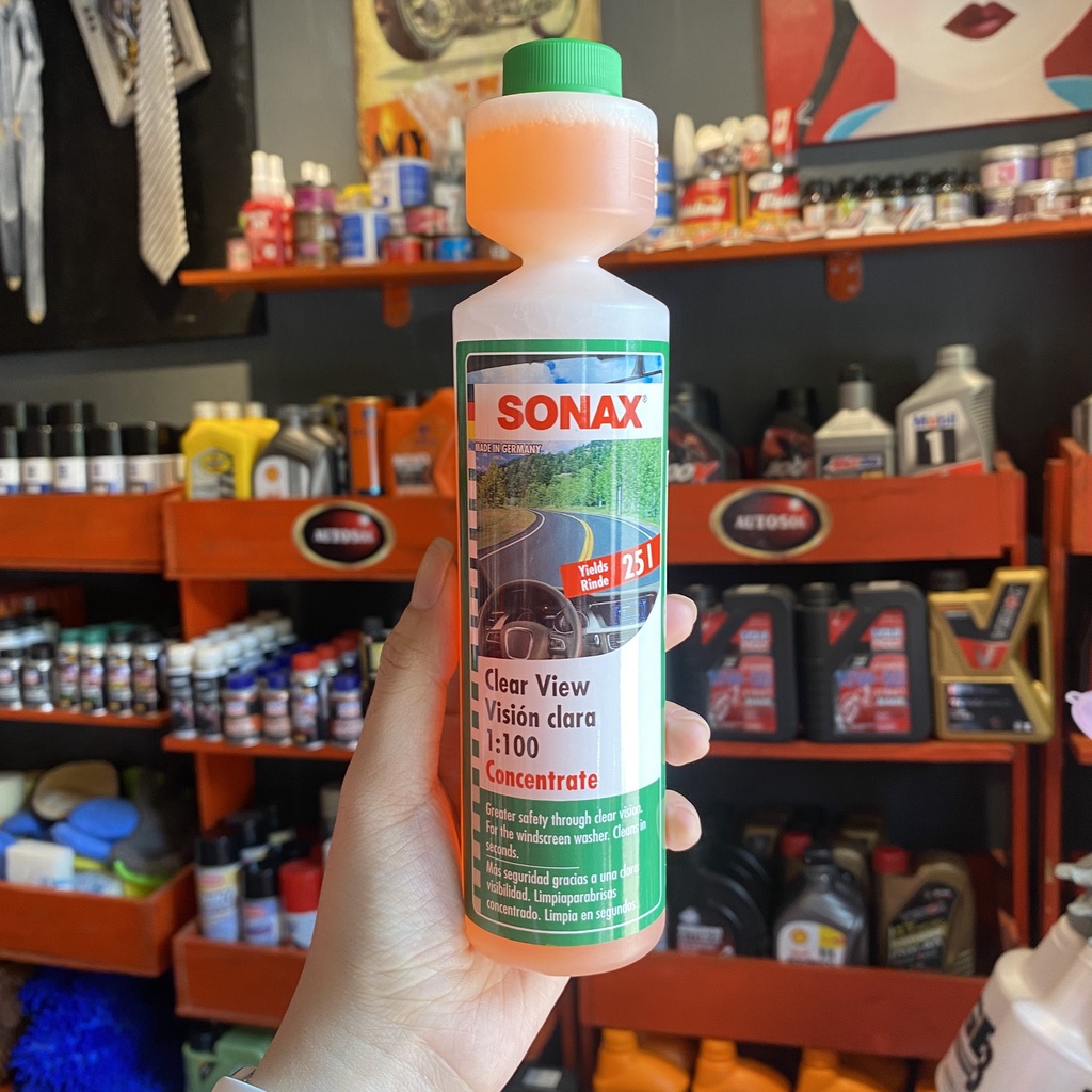 Nước Rửa Kính Lái Ô Tô Đậm Đặc Sonax Clear View 1:100 Concentrate 250ML 371141