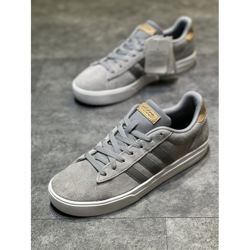 Giày Adidas đế bằng da lộn (3 sọc)