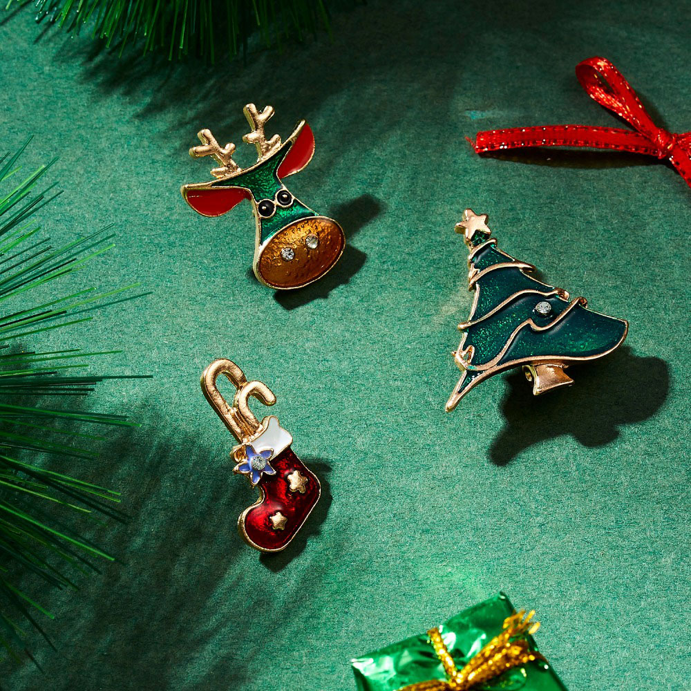 Ghim cài áo hình người tuyết dễ thương dành cho nữ