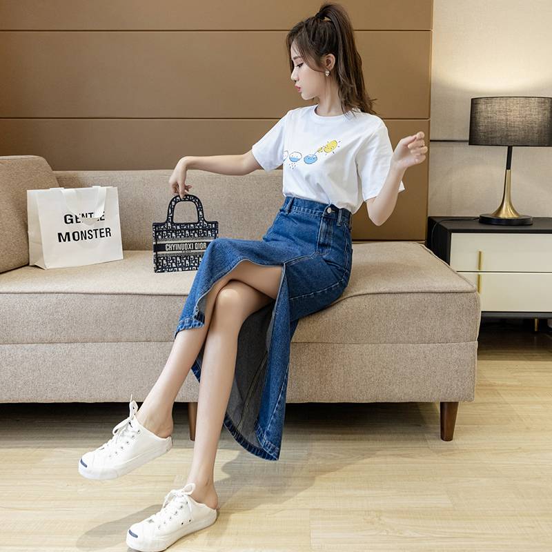 Chân Váy Denim Dáng Chữ A Lưng Cao Màu Xanh Nhạt Phong Cách Hàn Quốc | BigBuy360 - bigbuy360.vn