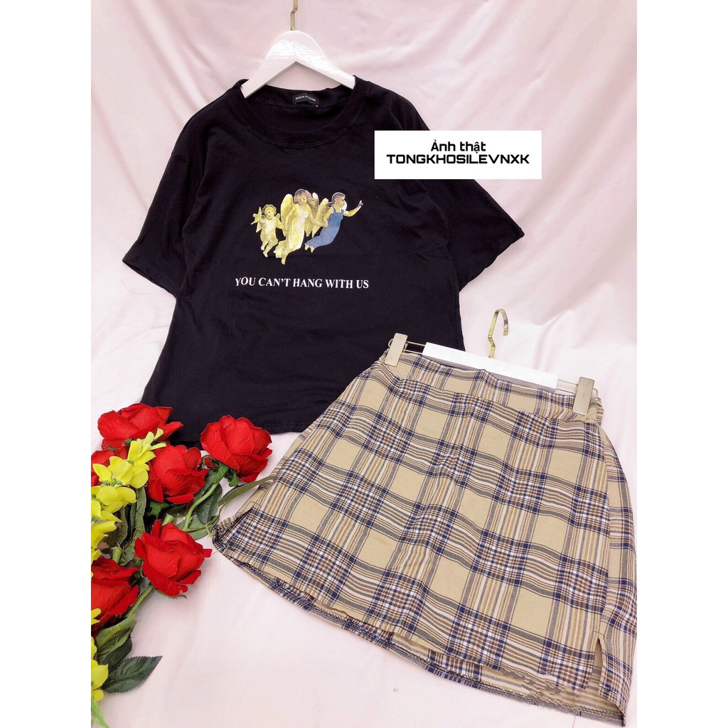 SET ÁO THUN ANGEL MÀU ĐEN MIX CHÂN VÁY CARO XẺ TÀ - QUẦN GIẢ VÁY CHỮ A + ÁO PHÔNG IN CHỮ