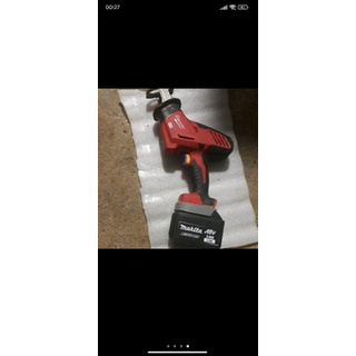 Thanh lý dọn kho thân máy cưa kiếm milwaukee m18, đã chuyển đế sử dụng pin makita 18v,thông dụng