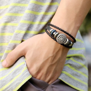 Vòng Dây Da Handmade HM156