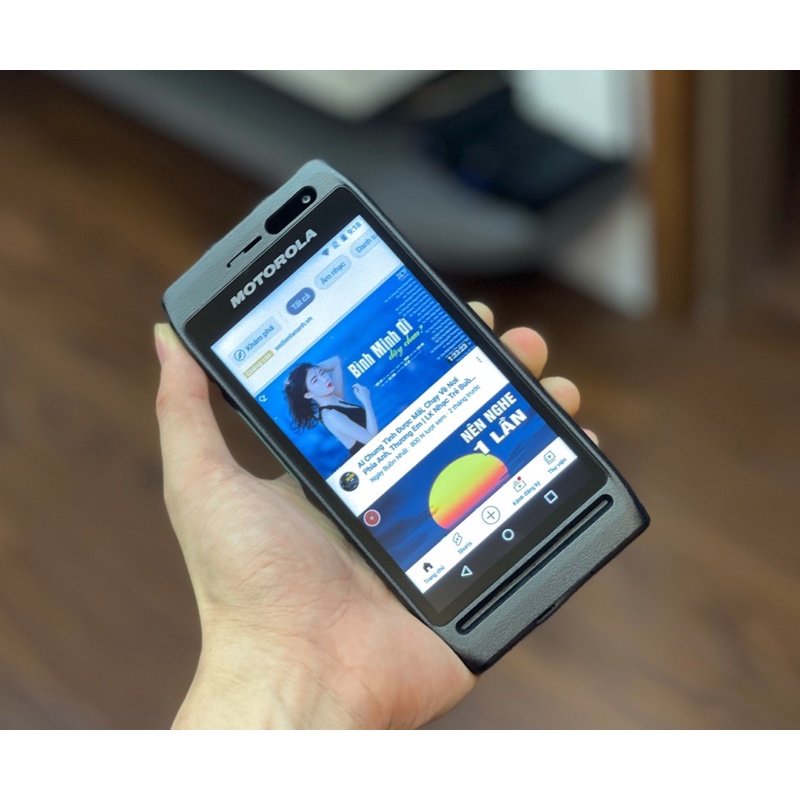 Điện thoại chống nước chống va đập dành cho cảnh sát Motorola Lex_C10 giá rẻ