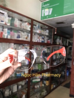 KÍNH BẢO HỘ TRẺ EM