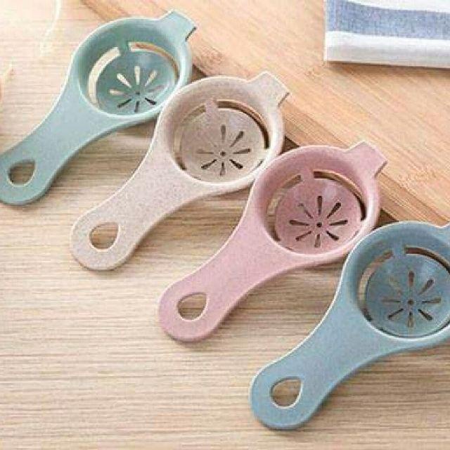 Dụng cụ tách trứng nhựa lúa mạch (dụng cụ tách lòng đỏ trứng) đồ dùng nấu đồ ăn dặm cho bé shop NEM