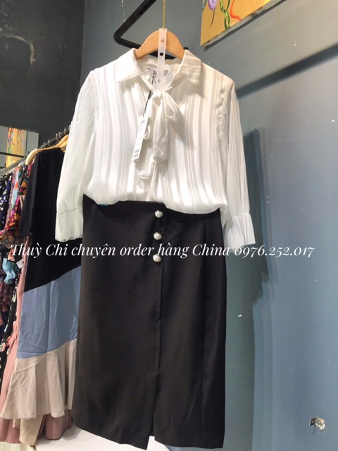 Chân váy Lily | BigBuy360 - bigbuy360.vn