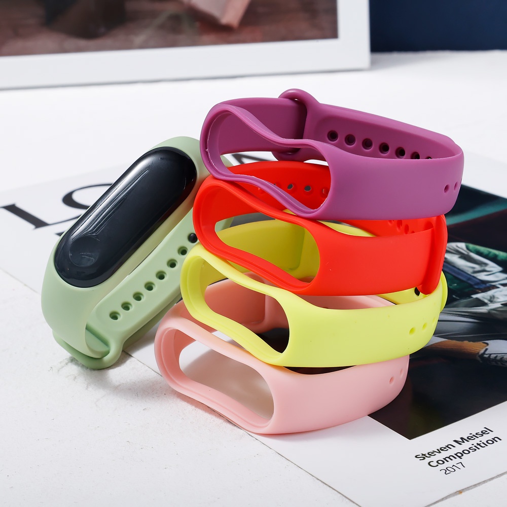Dây Đeo Thay Thế Bằng Silicone Mềm Chống Nước Cho Xiaomi Mi Band 7/7NFC