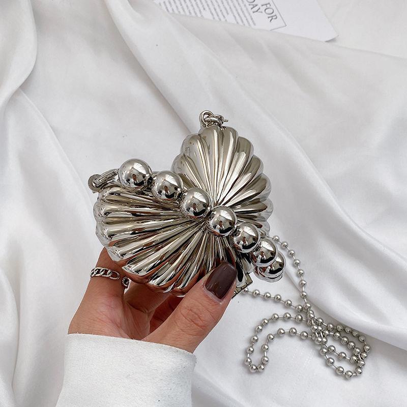 Túi Đeo Chéo Vai Mini Hình Trái Tim Bằng Kim Loại Phong Cách Punk Dành Cho Nữ