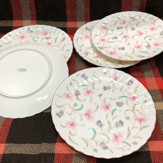 Đồ gốm sứ (Bùi ơi là Bùi)