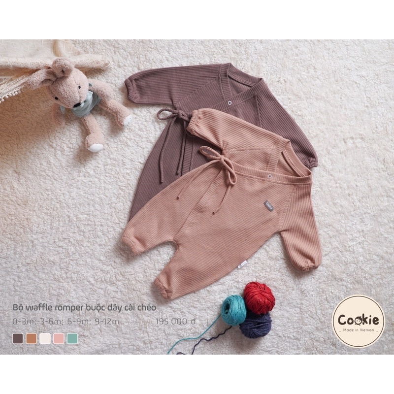 Body dài tay buộc chéo Cookie.