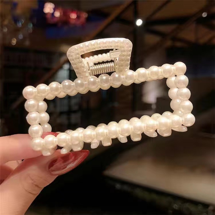 Kẹp Tóc Hình Cá Mập Đính Ngọc Trai Kích Thước Lớn Phong Cách Hàn Quốc 2023