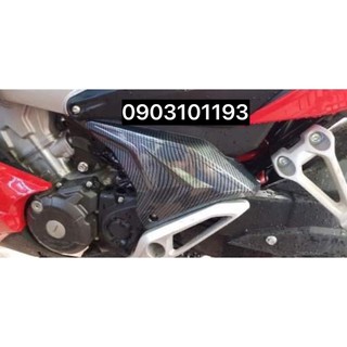 Bộ ốp hông cacbon xe Winner X.