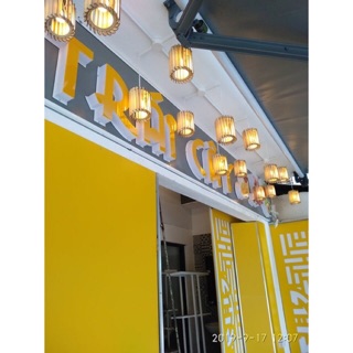 Đèn gỗ led trang trí quán cafe hình trụ
