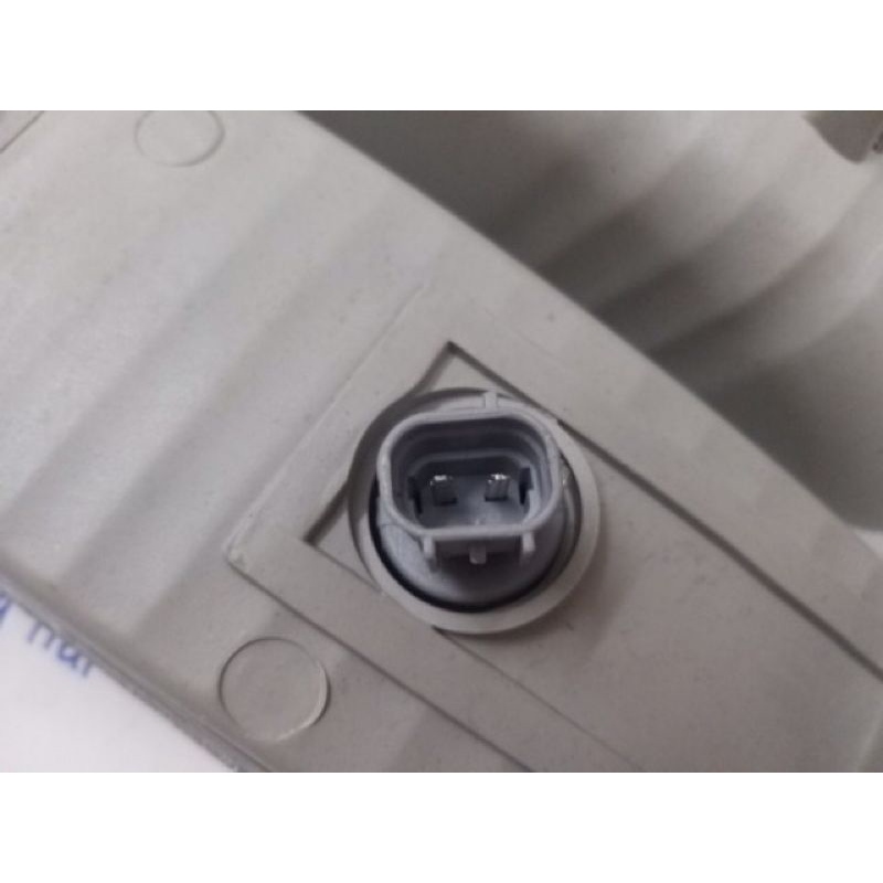 Đèn xi nhan Toyota Hiace đời 2002 đến 2008