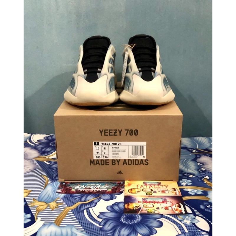 'Giày Cổ Thấp' adidas Yeezy 700 V3 'Kyanite'