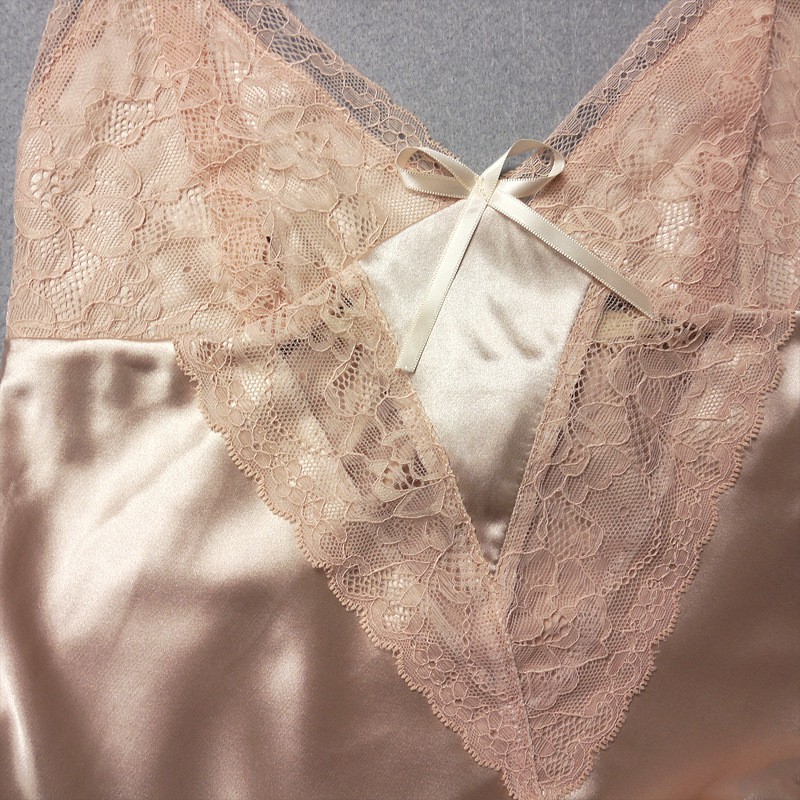 Bộ đồ ngủ đẹp sexy satin lụa AMUSE V24 🔥bigsize 40tới 65KG🔥cổ tim phối ren nơ cao cấp_váy ngủ sexy sale giá rẻ | BigBuy360 - bigbuy360.vn