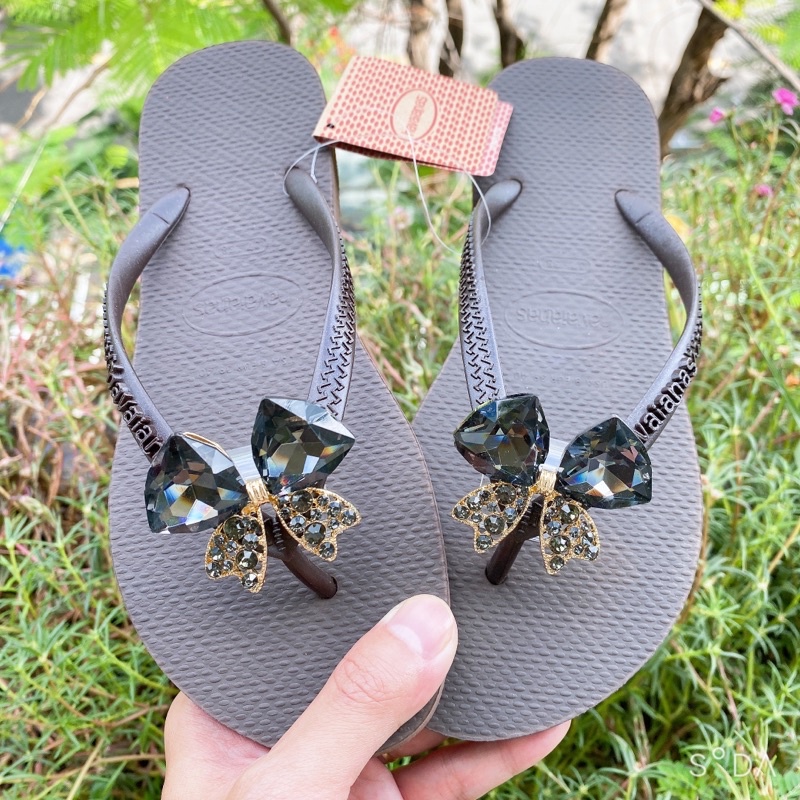 Dép xỏ ngón nữ chất liệu cao su gắn Charm Nơ Đen