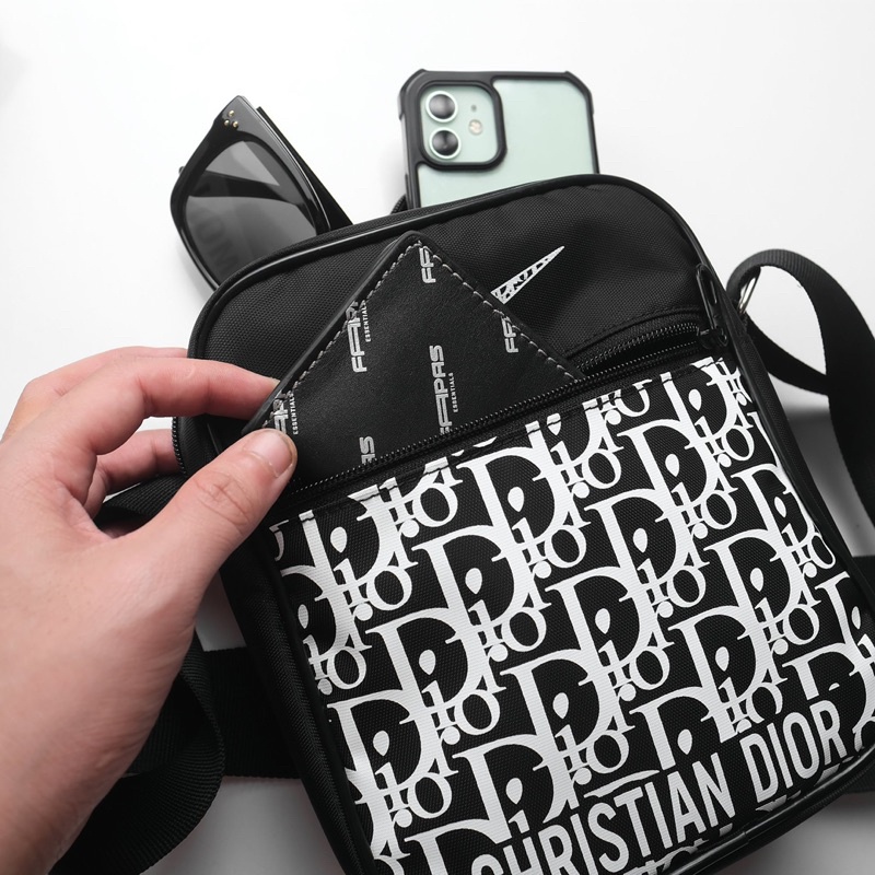 Túi đeo chéo DR unisex