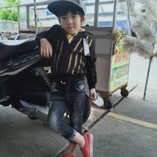 Quần jean cho bé body 200k