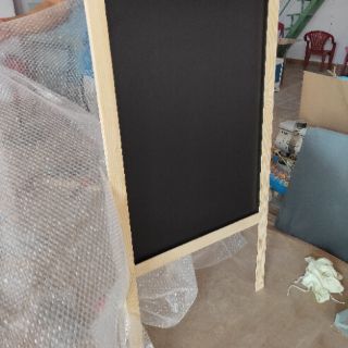 Bảng đen menu viết phấn 60x110(bảng liền chân 1 mặt 3 chân)