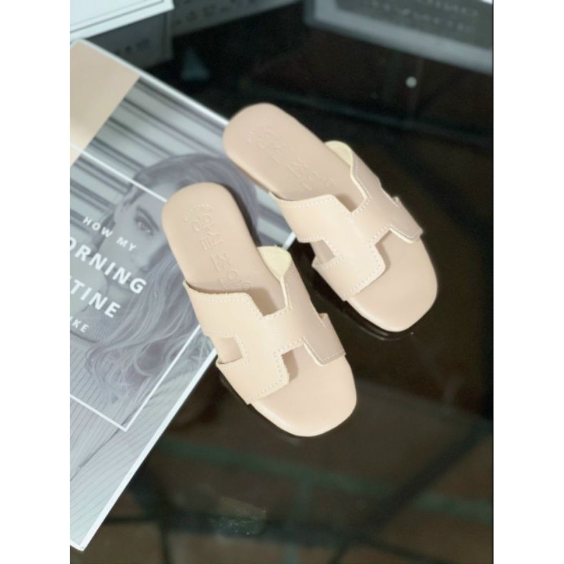 Dép HM cho bé gái da mềm đế chống trơn trượt cho bé gái