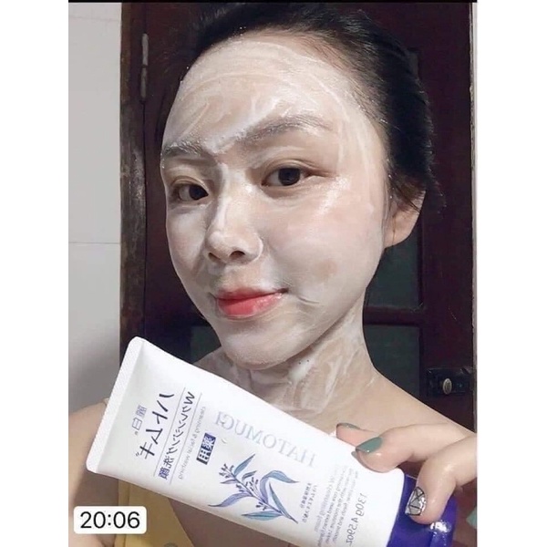 Sữa Rửa Mặt Hạt Ý Dĩ Trắng Da Hatomugi 130g Nhật.