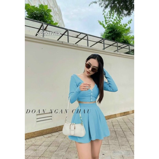 Set Váy Nữ Croptop Dáng Xoè Áo Kiểu Dài Tay Khuy Giữa Phối Quần Giả Váy Thun Gân Siu Xinh