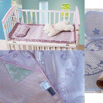 Chiếu lụa điều hòa cao cấp cho bé sơ sinh, tặng kèm gối G03