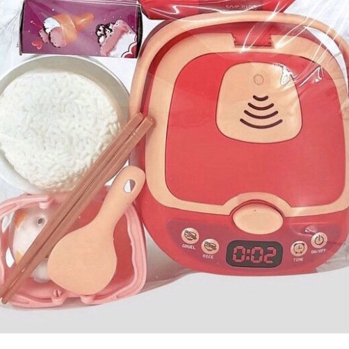 Đồ chơi Bộ nồi cơm điện kèm đồ nâú ăn món quà hấp dẫn  cho bé gái