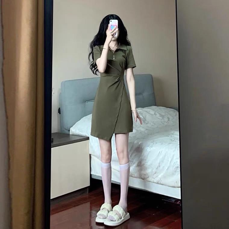 Váy đầm cổ POLO eo xinh đuôi xẻ tà hai màu lục đen phong cách Hàn Quốc MS816