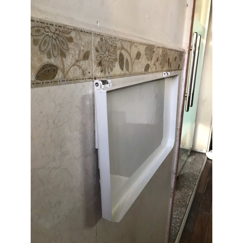 Mâm kệ sắt sơn tĩnh điện để trên bát ke treo tường