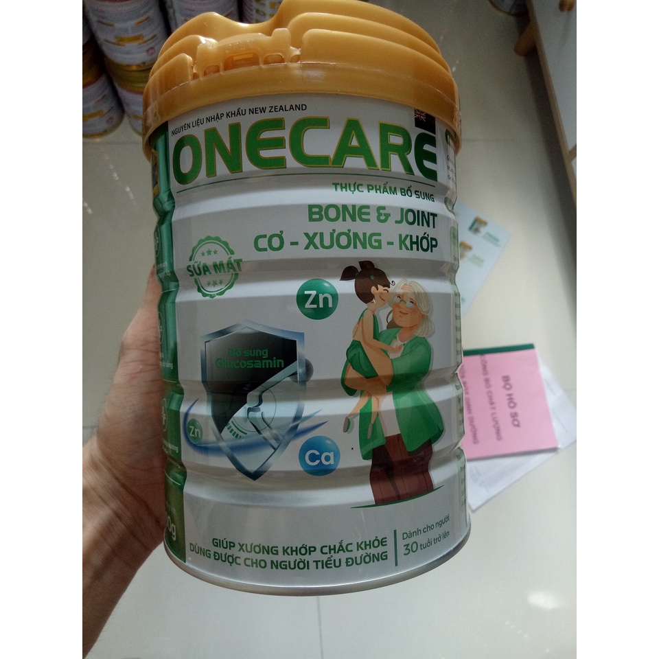 SỮA CƠ XƯƠNG KHỚP ONECARE LON 900G: Bổ sung Canxi - Glucosamine và đường ăn kiêng tốt cho cơ xương khớp, chống lão hóa