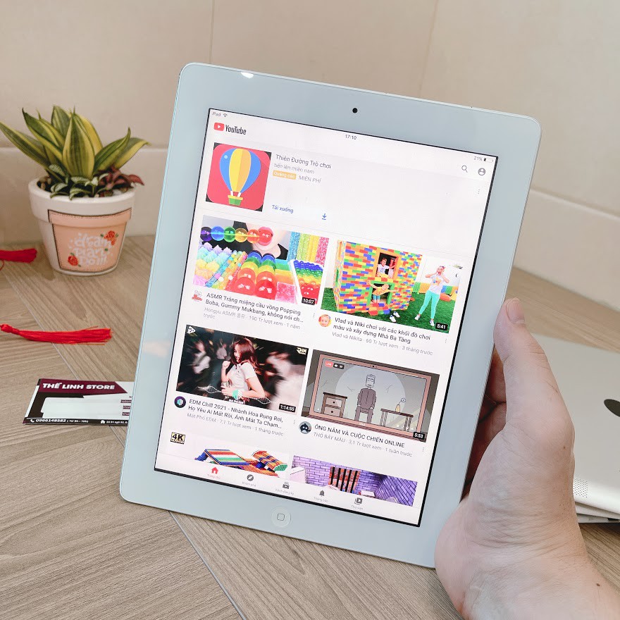 Máy tính bảng iPAD 4 màn Retina - Tặng bao da Smart Cover