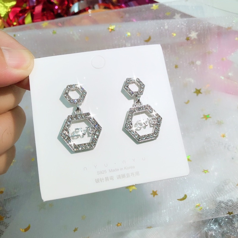 bông tai chữ LOVE, khuyên tai đính đá phong cách hàn quốc