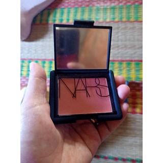 má hồng chuẩn hiệu nars